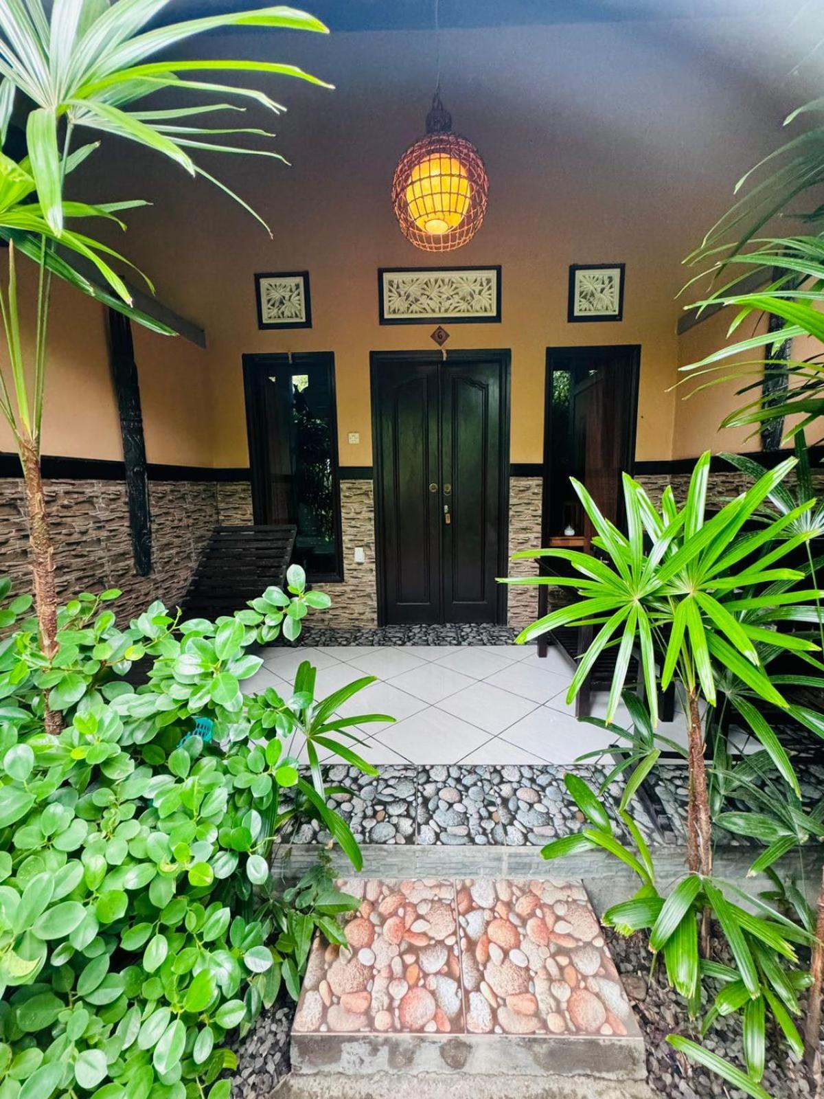 Putu Guest House Pemuteran エクステリア 写真